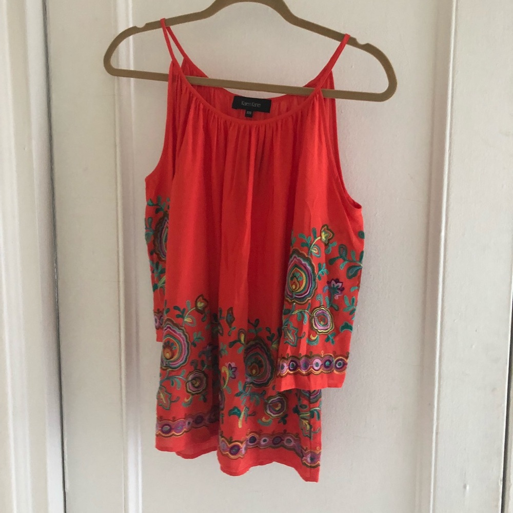 Karen Kane embroidery top